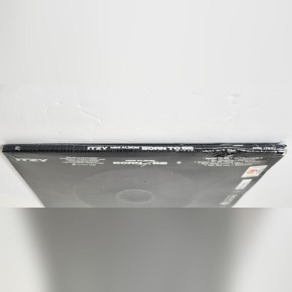 ITZY Born To Be Version C Cd NIB - Picture 5 of 7